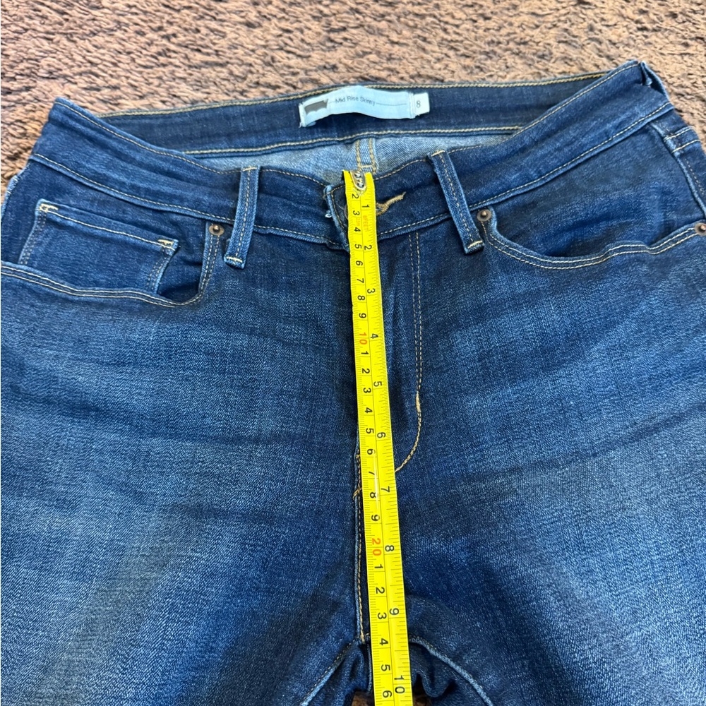 Levis Mid Rise Dark Wash Skinny Jeans Stretch Size 8 - Picture 6 of 11